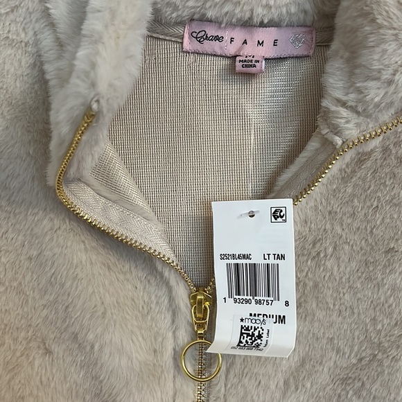 Teddy bear 🧸 drawstring pullover - Picture 3 of 7